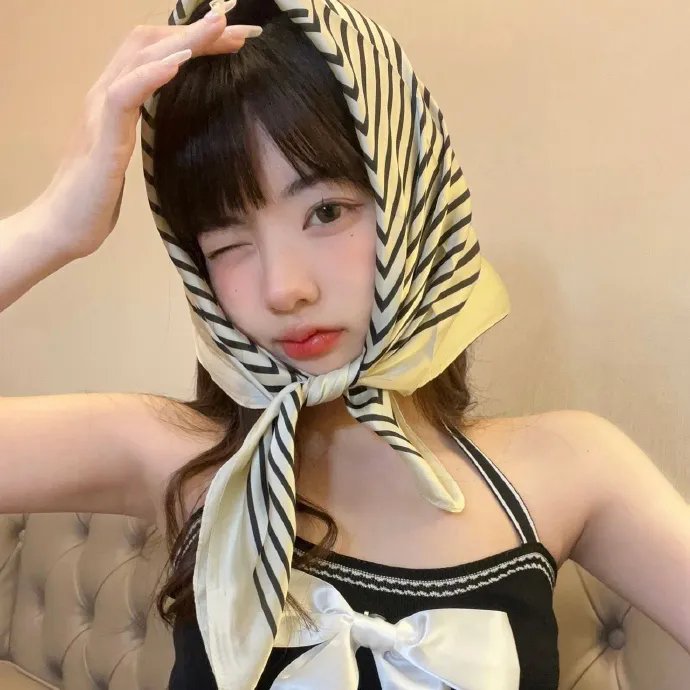 他的模样